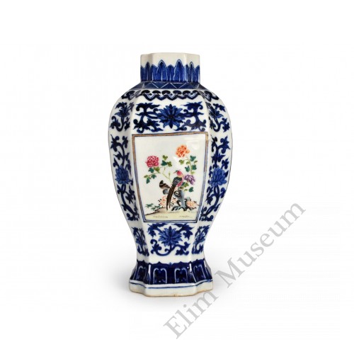 1508  A Fengcai “flowers and birds" octagon vase